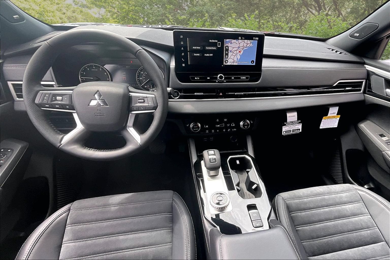 2026 Mitsubishi Outlander LE