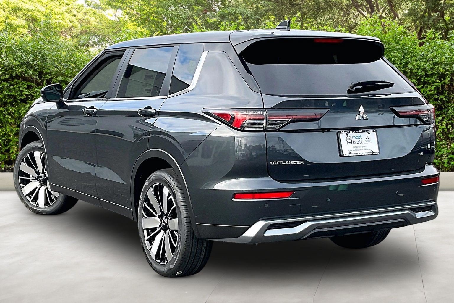 2026 Mitsubishi Outlander SE