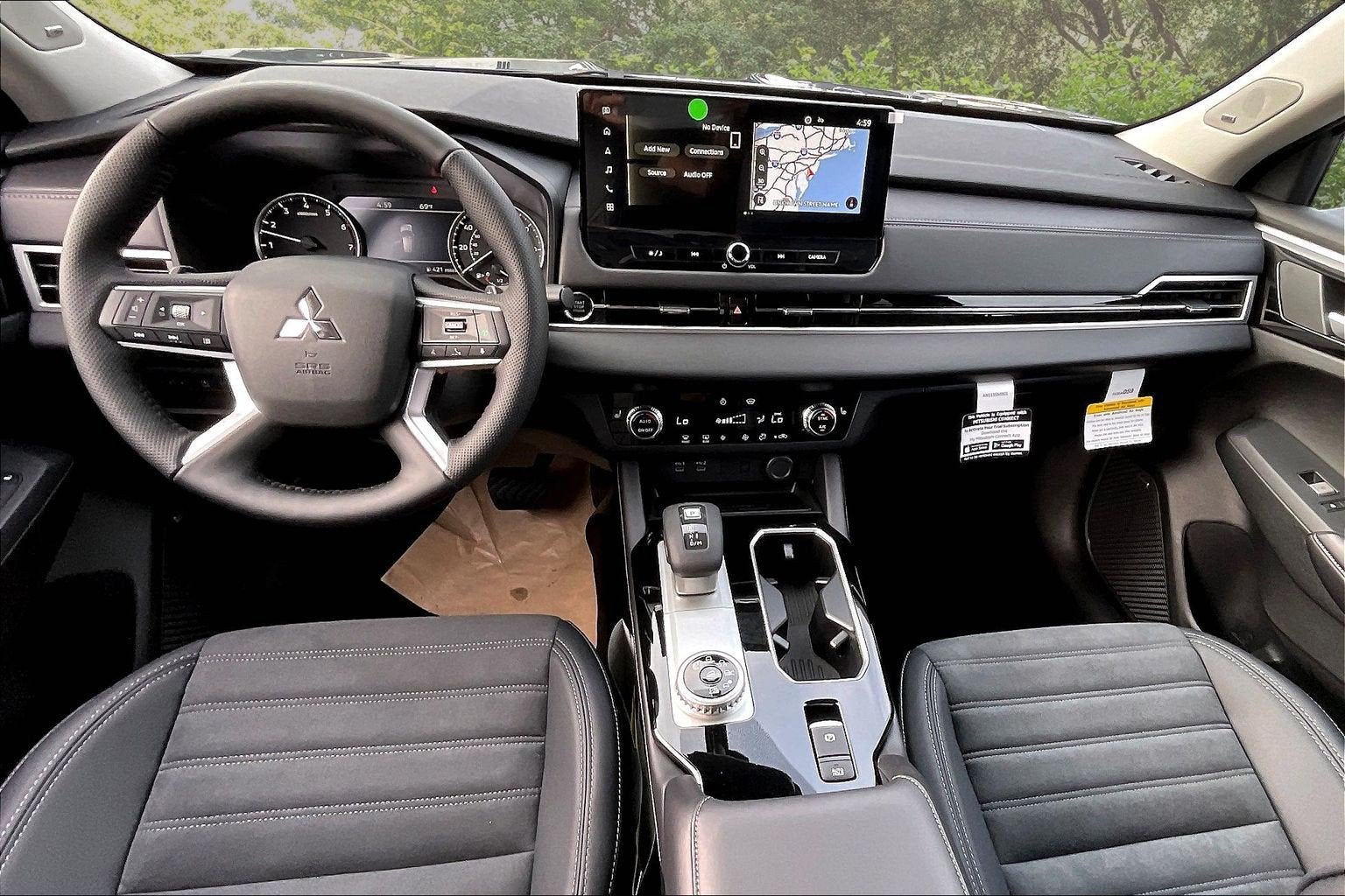 2026 Mitsubishi Outlander SE