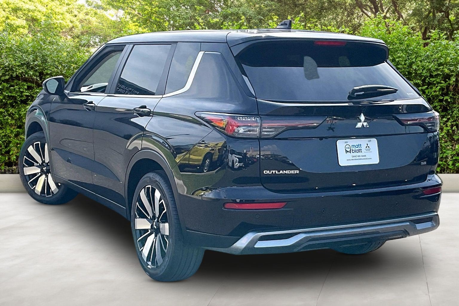 2026 Mitsubishi Outlander SE