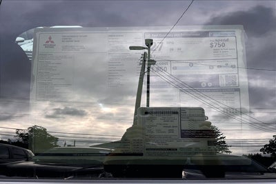 2026 Mitsubishi Outlander LE