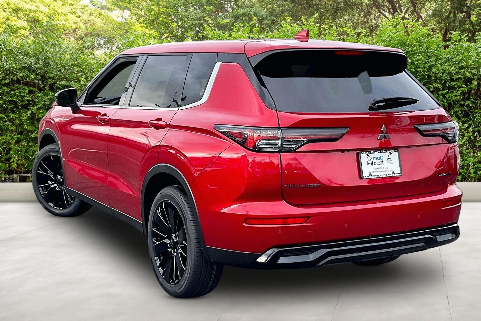 2026 Mitsubishi Outlander LE