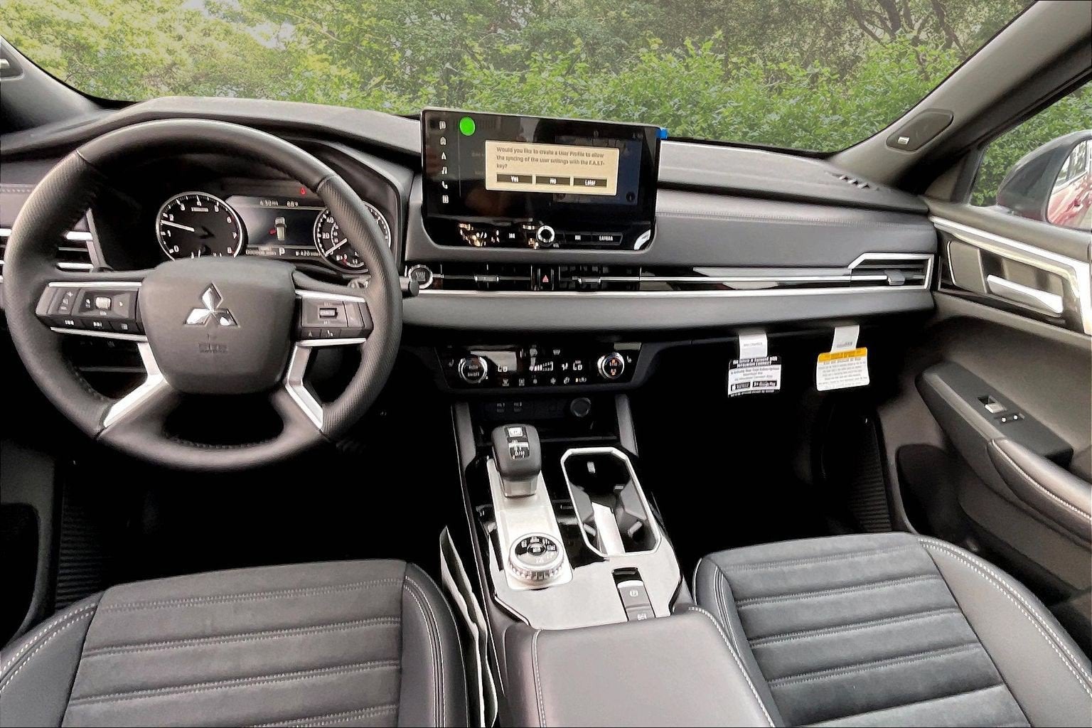 2026 Mitsubishi Outlander LE