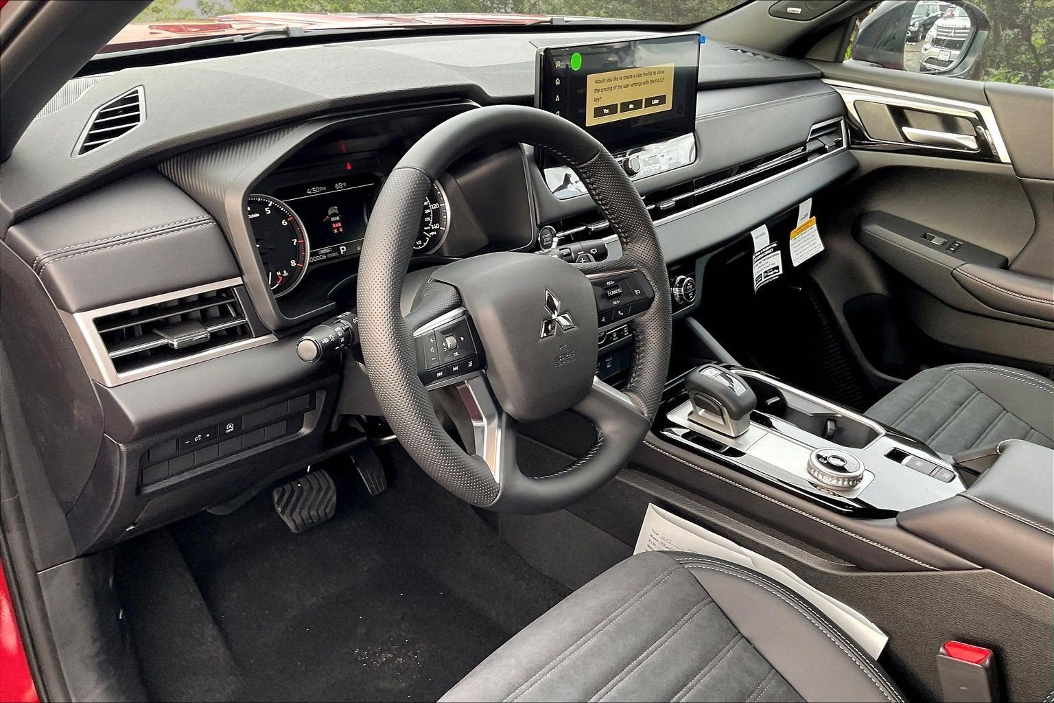 2026 Mitsubishi Outlander LE