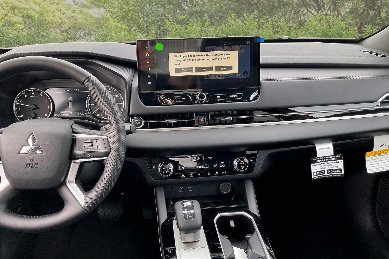 2026 Mitsubishi Outlander LE