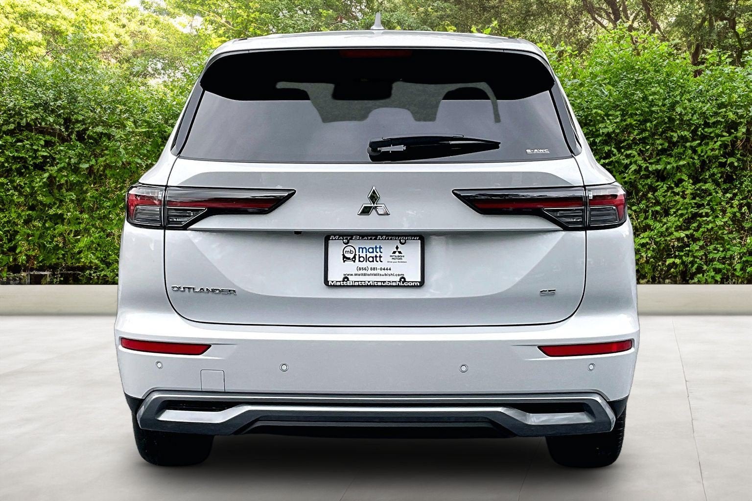 2026 Mitsubishi Outlander SE