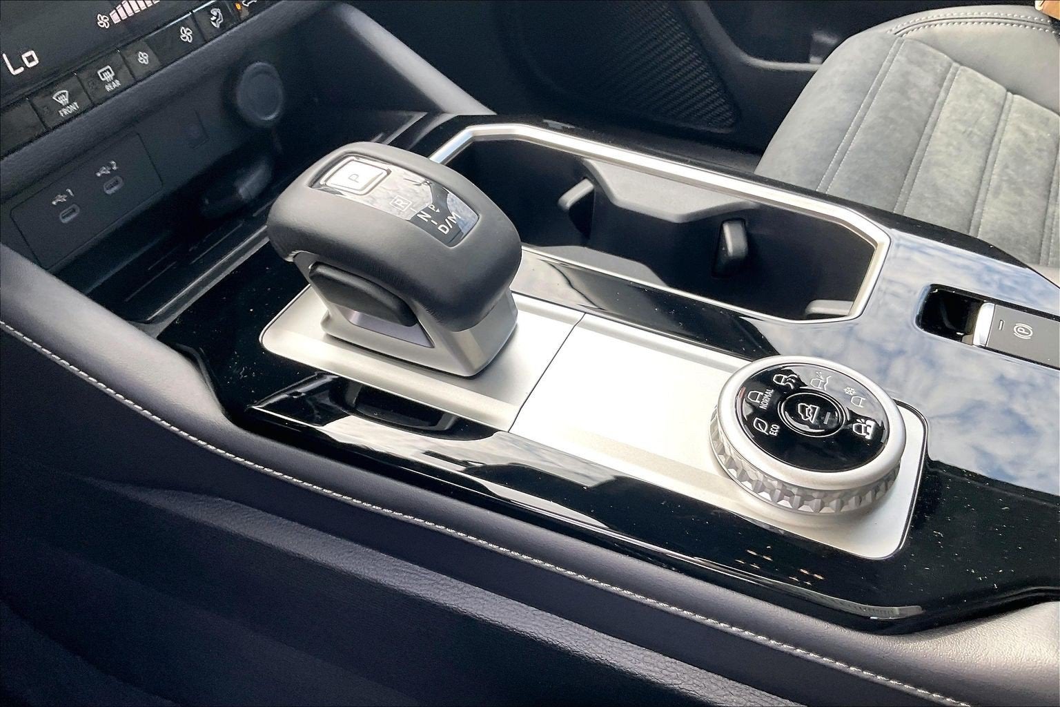 2026 Mitsubishi Outlander LE
