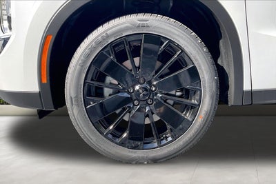 2026 Mitsubishi Outlander LE