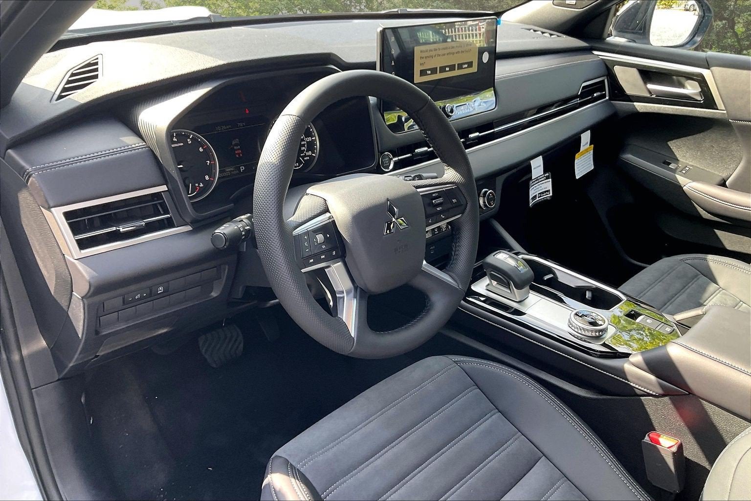 2026 Mitsubishi Outlander LE