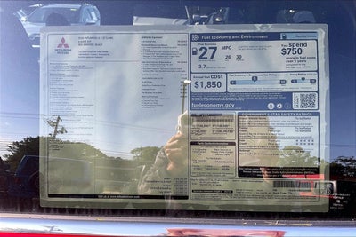 2026 Mitsubishi Outlander LE