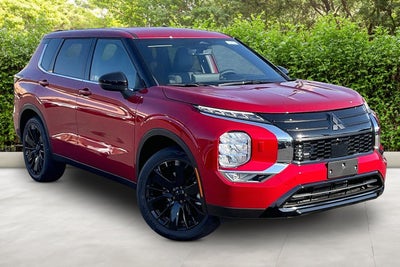 2026 Mitsubishi Outlander LE