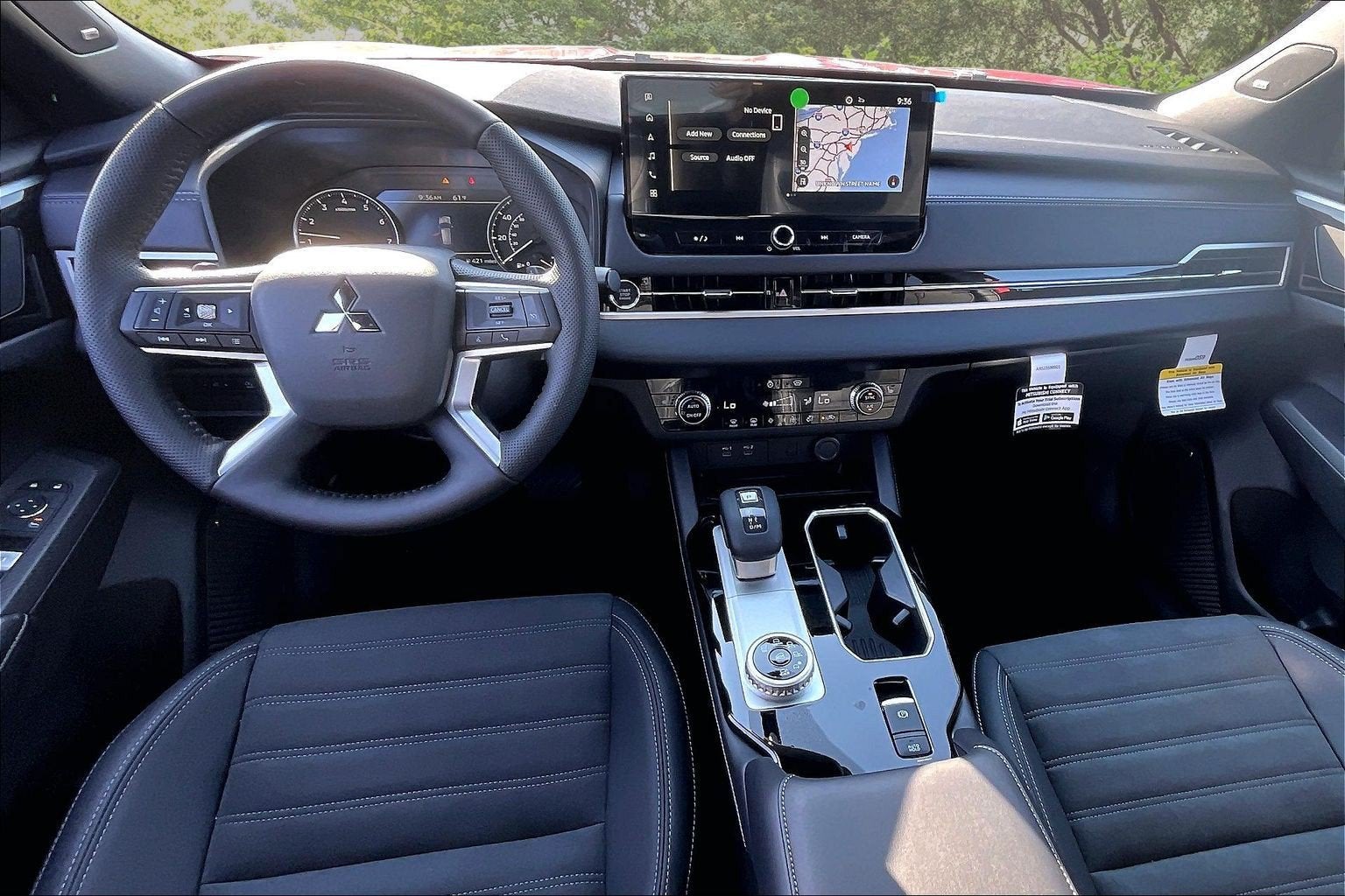 2026 Mitsubishi Outlander LE