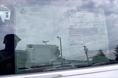 2026 Mitsubishi Outlander SEL