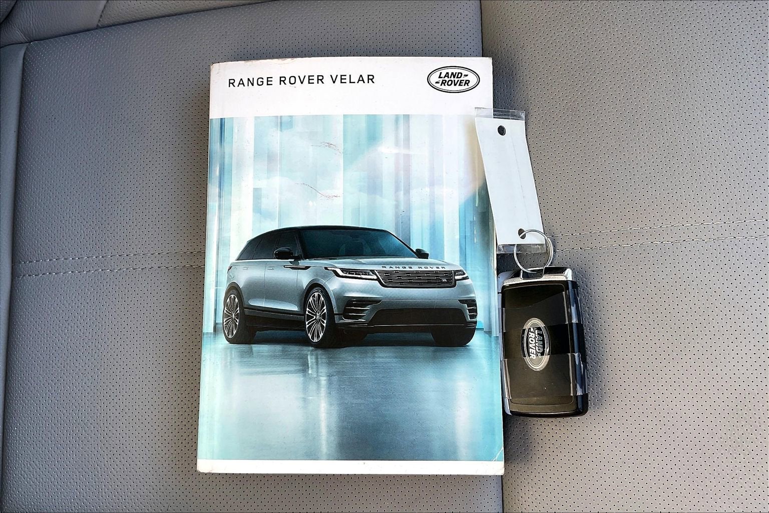 2025 Land Rover Range Rover Velar Dynamic SE