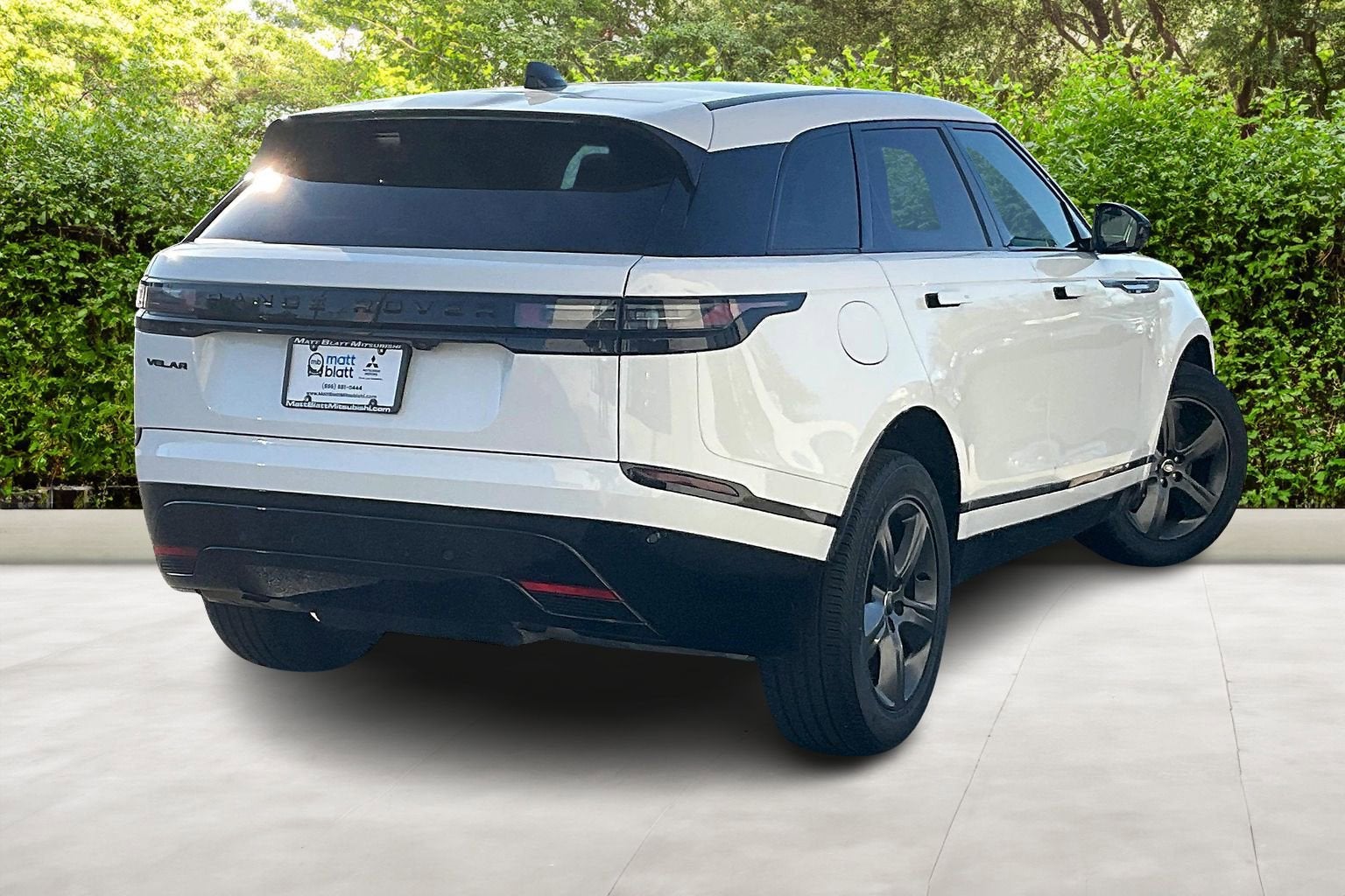 2025 Land Rover Range Rover Velar Dynamic SE