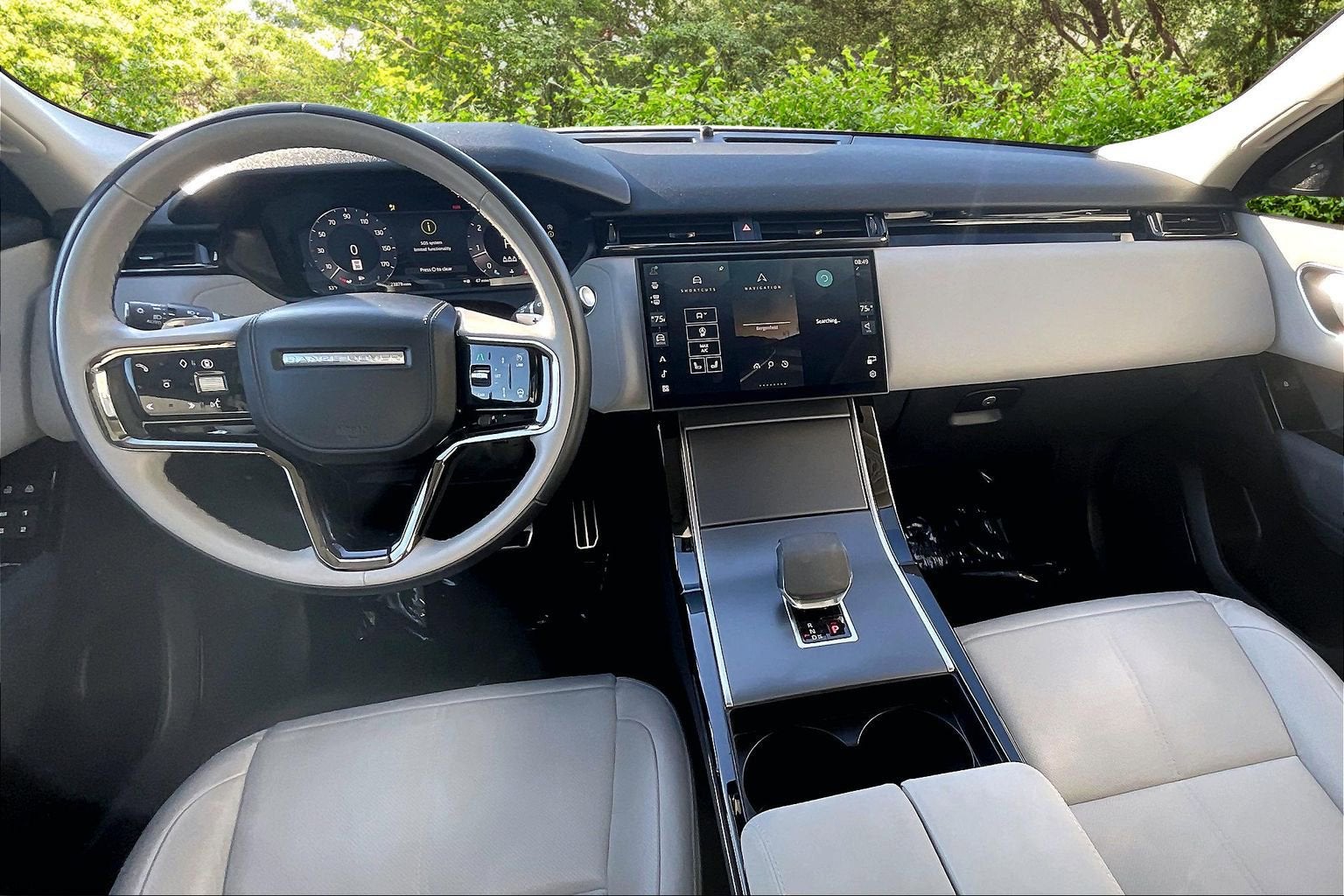 2025 Land Rover Range Rover Velar Dynamic SE