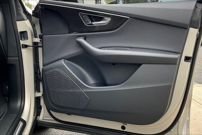 2021 Audi Q8 Premium