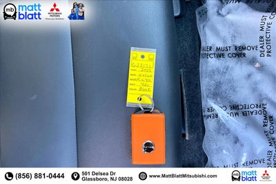 2025 Volvo XC40 Core Bright Theme