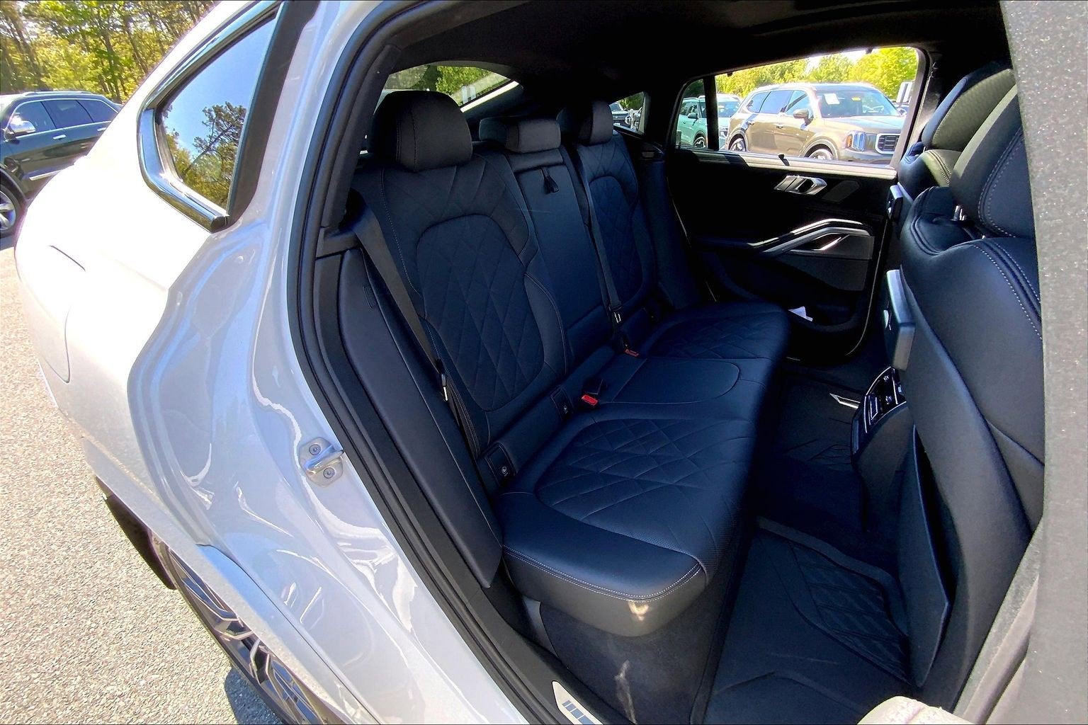 2023 BMW X6 xDrive40i
