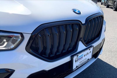 2023 BMW X6 xDrive40i