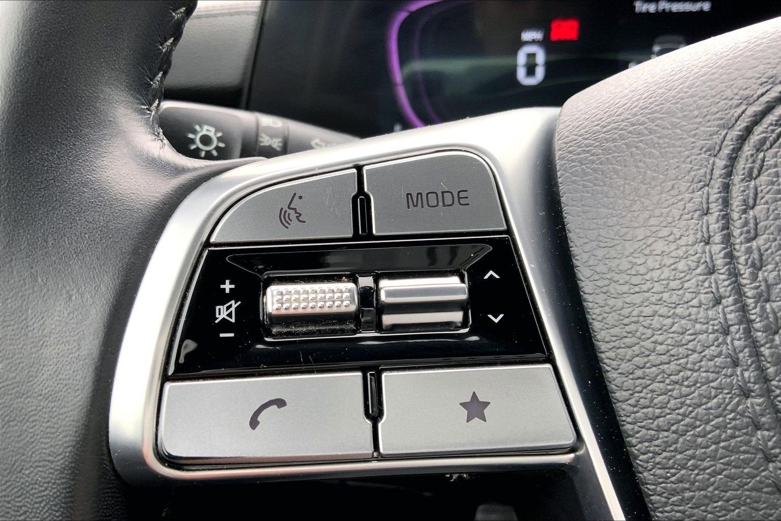 2024 Kia Telluride LX