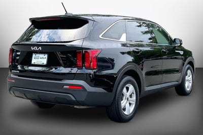 2023 Kia Sorento LX