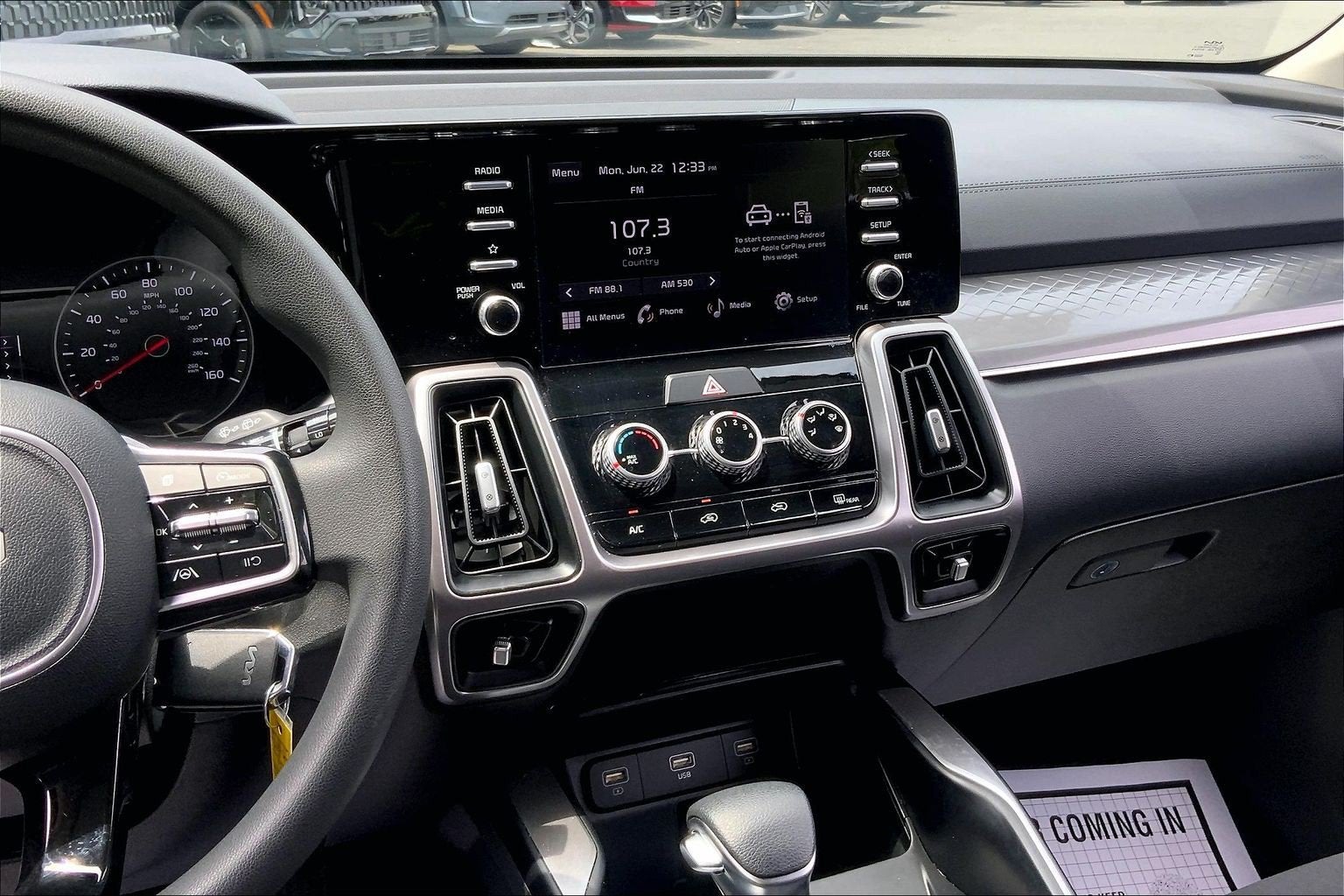 2023 Kia Sorento LX