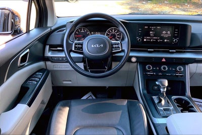 2024 Kia Carnival LX