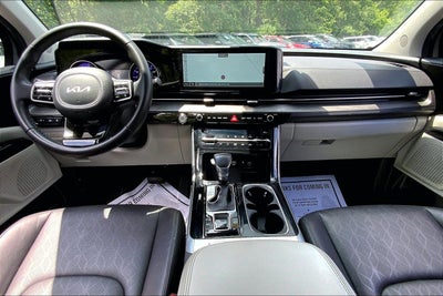 2024 Kia Carnival EX