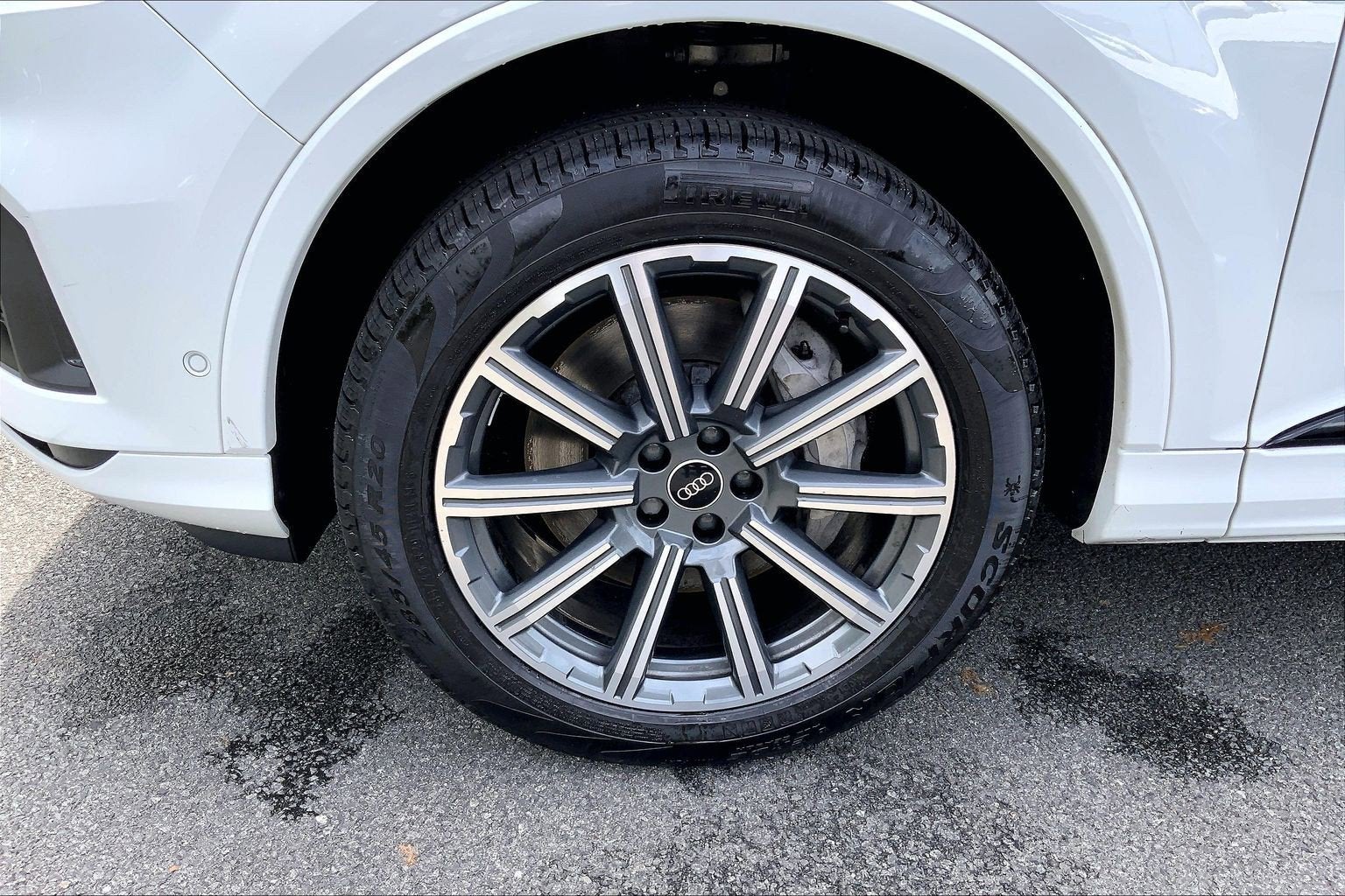 2022 Audi Q7 Premium Plus