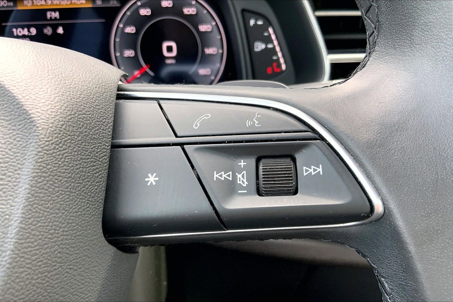 2022 Audi Q7 Premium Plus