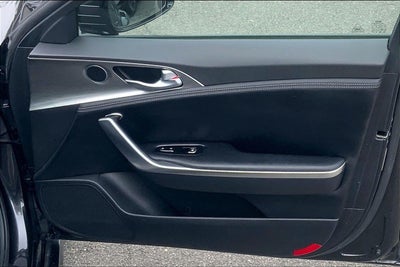 2022 Kia Stinger GT1