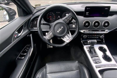 2022 Kia Stinger GT1