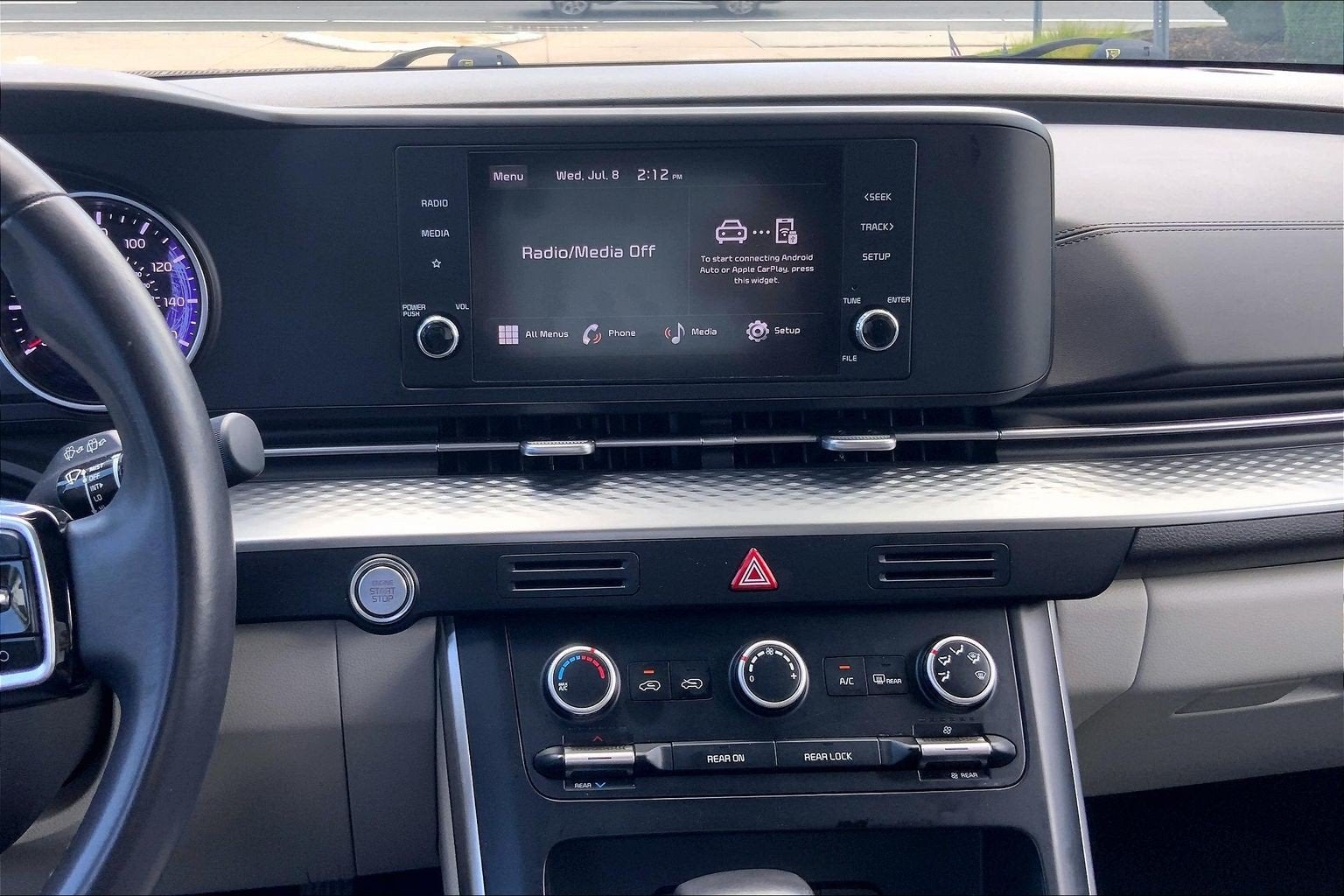 2024 Kia Carnival LX