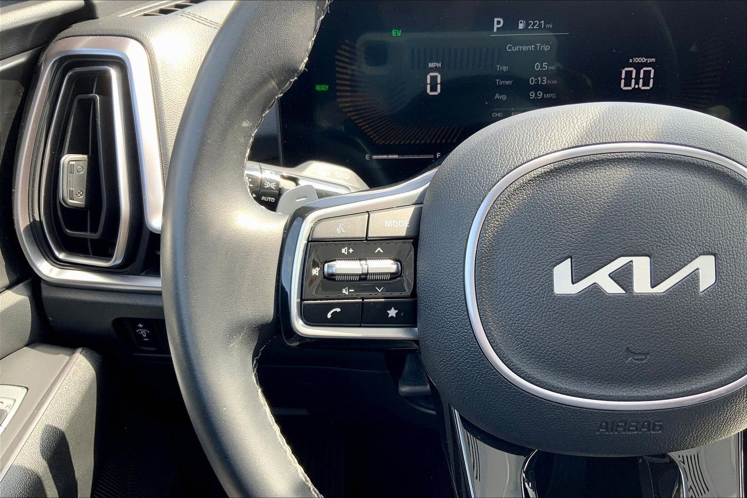 2025 Kia Sorento Hybrid EX